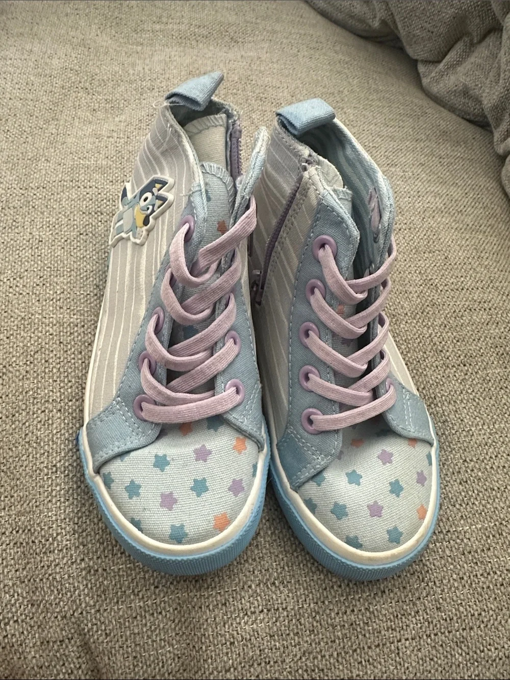 Kids bluey high top sneakers size 10T